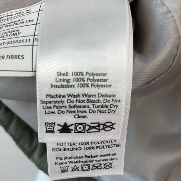 Eddie Bauer Sage Green Quilted Vest Size M EUC - Picture 7 of 7